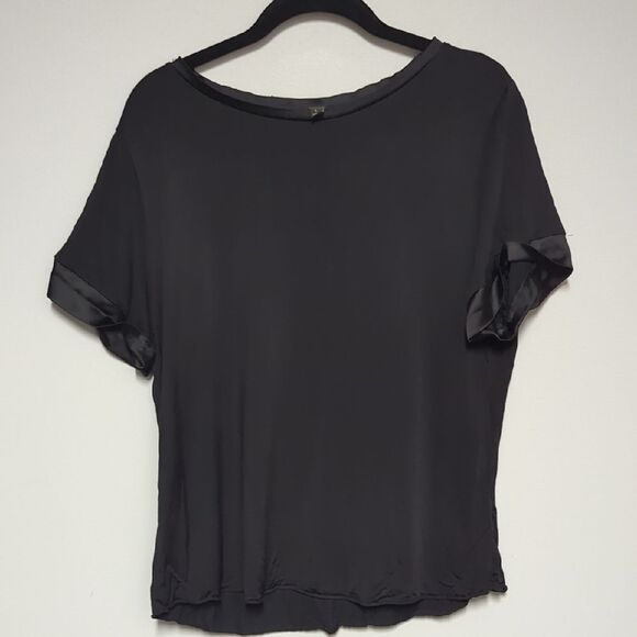 Banana Republic Relaxed Black Short Sleeve Blouse - Picture 1 of 5